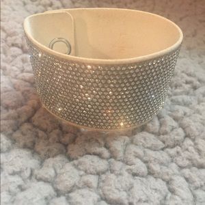 Vanessa Swarovski Piedra authentic crystal cuff.